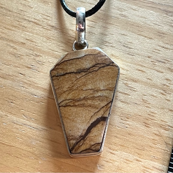 New Landscape Picture Jasper Stone Coffin Silver Overlay Pendant Necklace w Cord - Picture 2 of 6